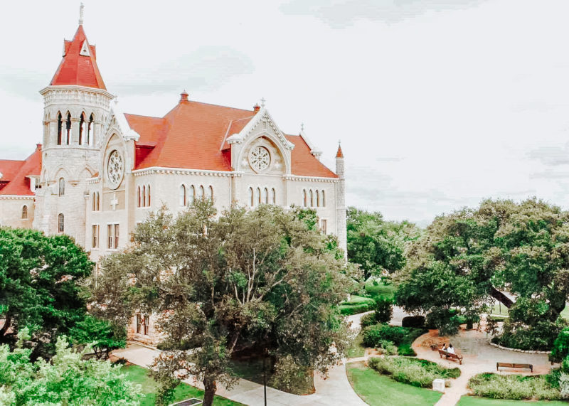 St. Edward's University